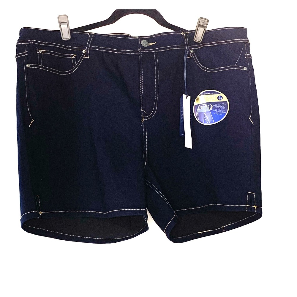 Angels Forever Yours midi toning jean shorts